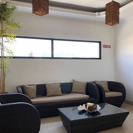 Hoteles En Guayaquil - Suites Guayaquil Cerca Del Aeropuerto Zewnętrze zdjęcie