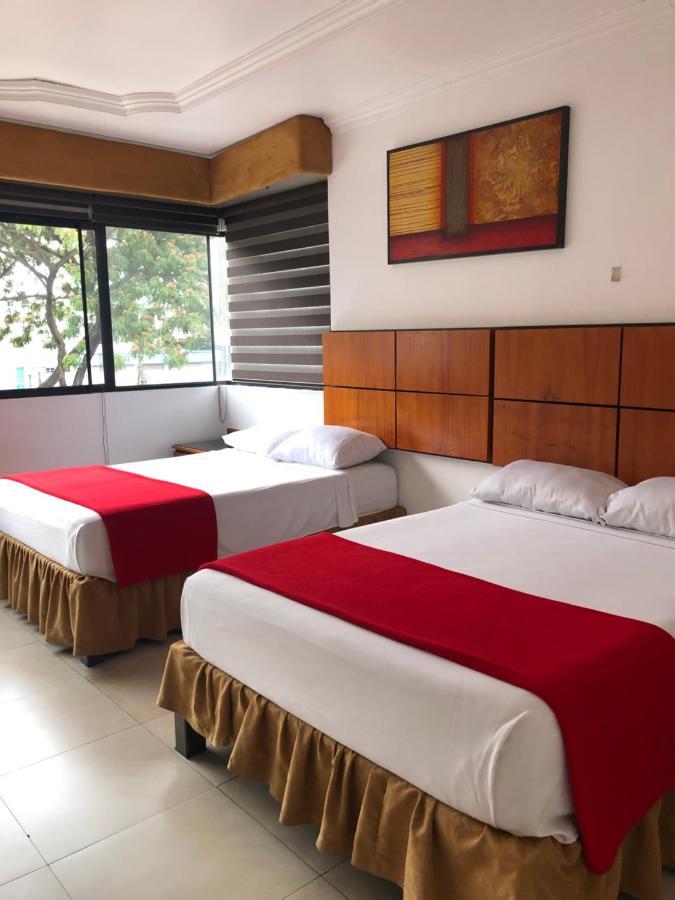 Hoteles En Guayaquil - Suites Guayaquil Cerca Del Aeropuerto Zewnętrze zdjęcie