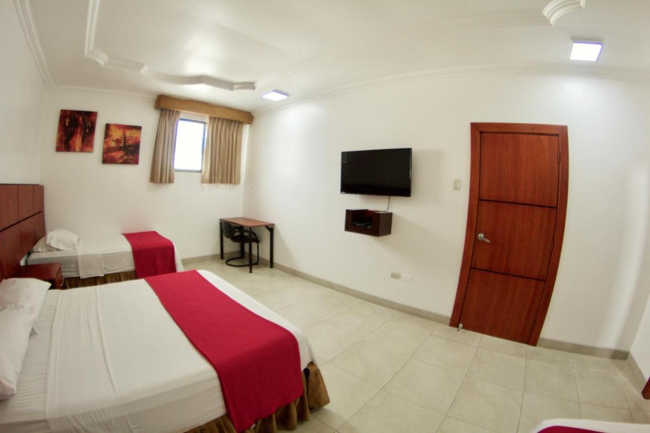 Hoteles En Guayaquil - Suites Guayaquil Cerca Del Aeropuerto Zewnętrze zdjęcie