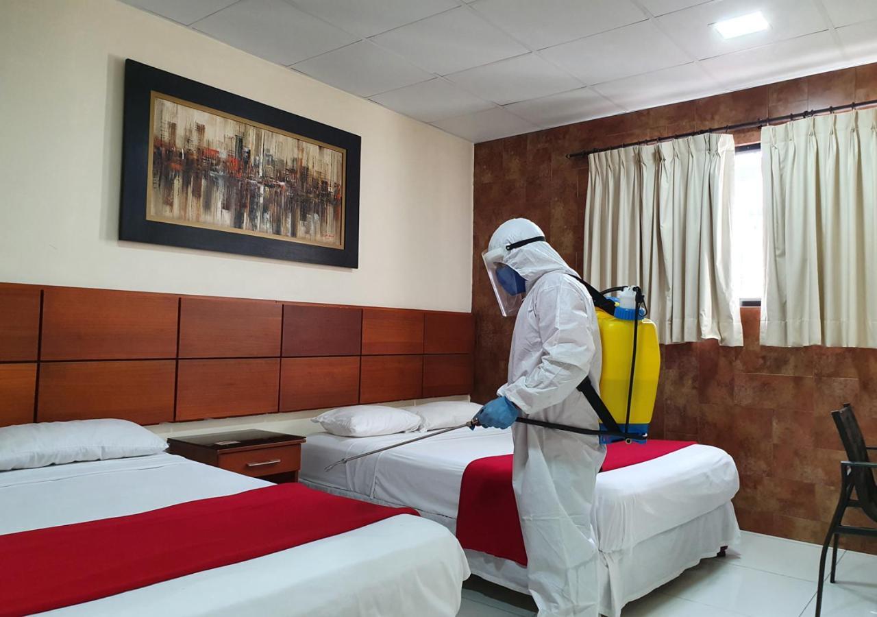 Hoteles En Guayaquil - Suites Guayaquil Cerca Del Aeropuerto Zewnętrze zdjęcie