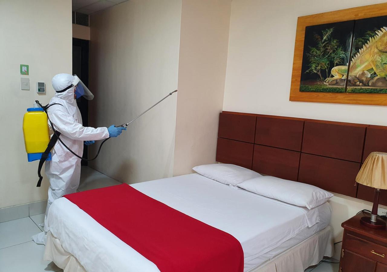 Hoteles En Guayaquil - Suites Guayaquil Cerca Del Aeropuerto Zewnętrze zdjęcie